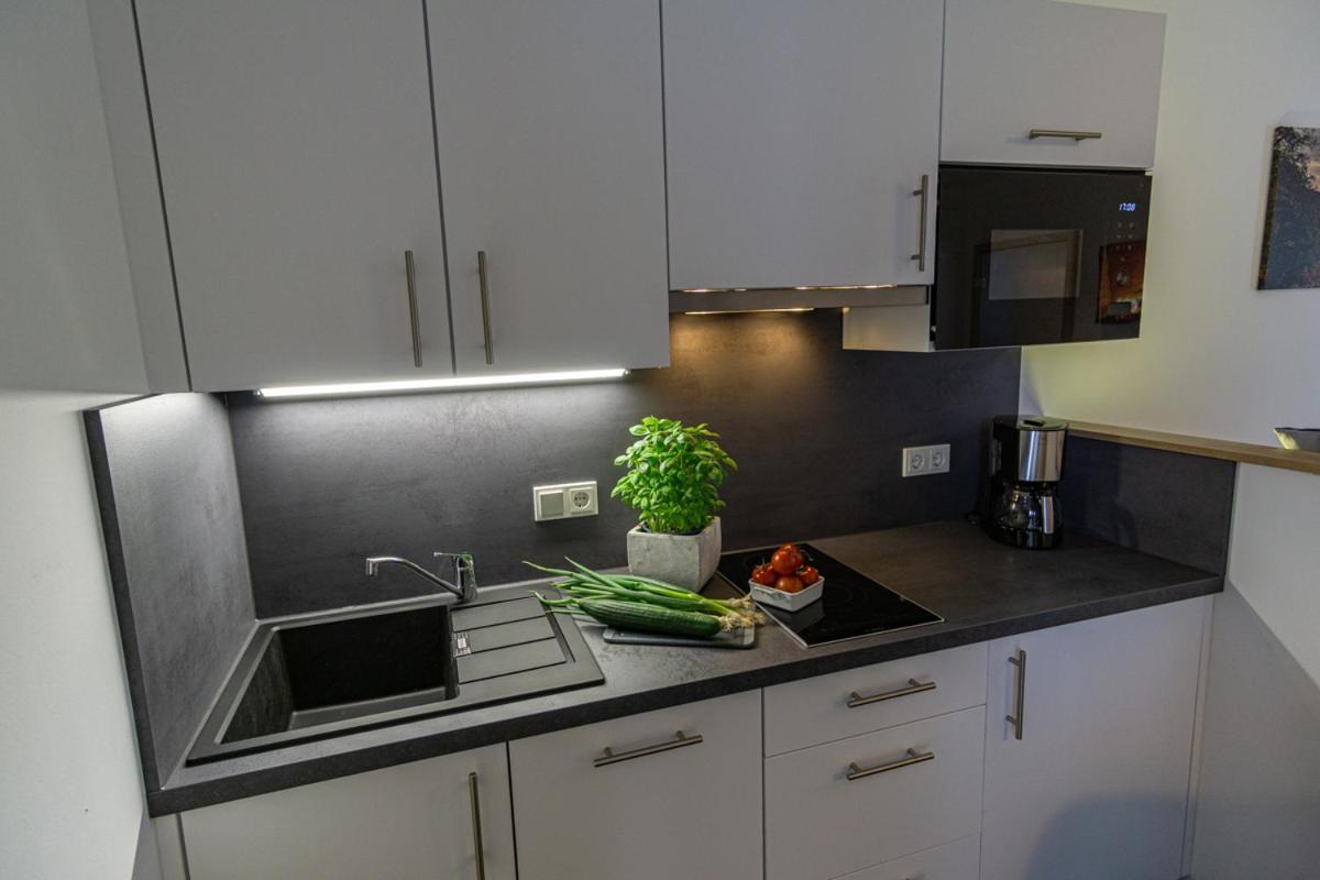 Ferienwohnung Dorfbrunnen Merzig Esterno foto