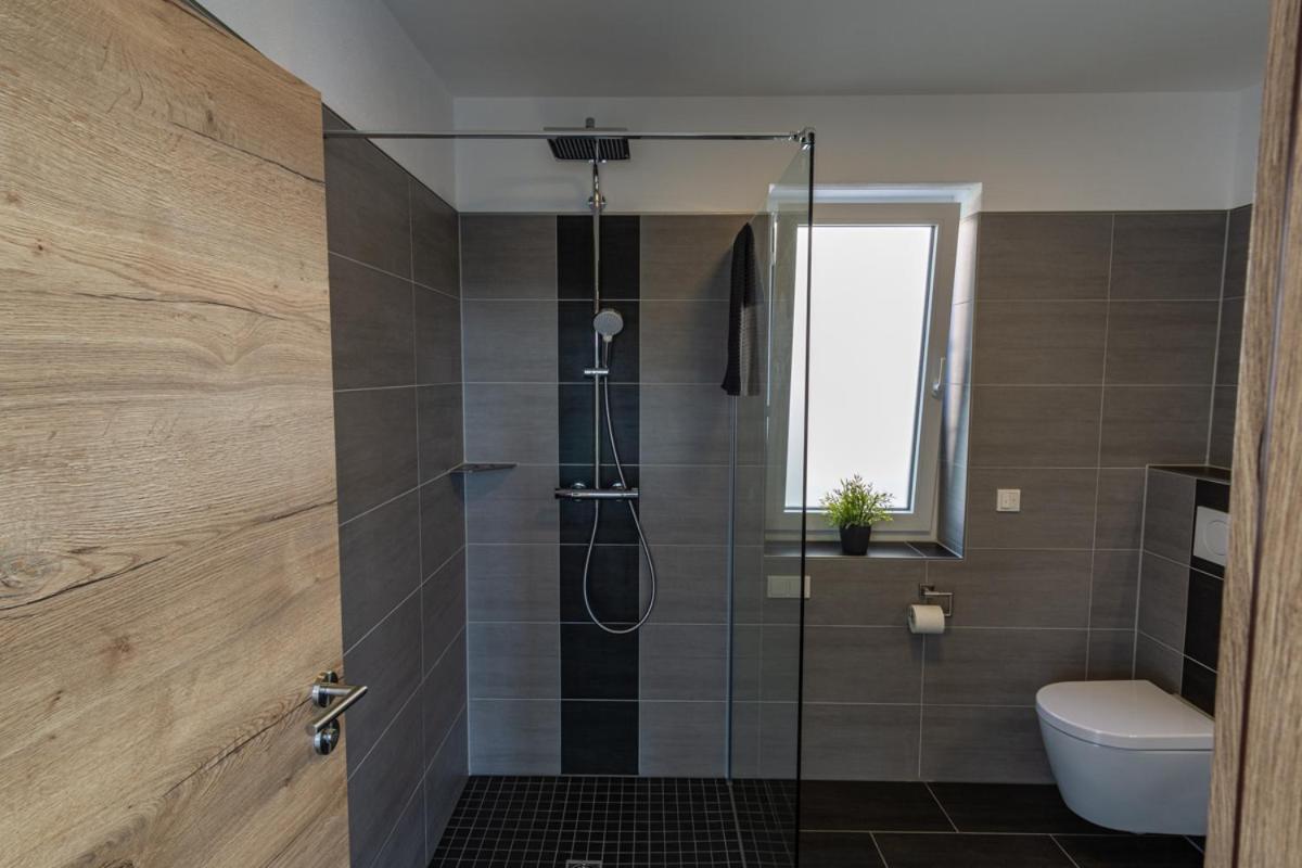 Ferienwohnung Dorfbrunnen Merzig Esterno foto