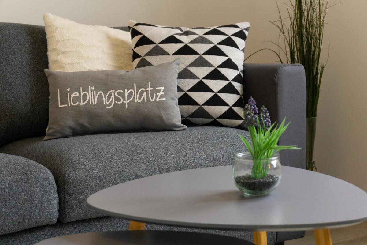 Ferienwohnung Dorfbrunnen Merzig Esterno foto