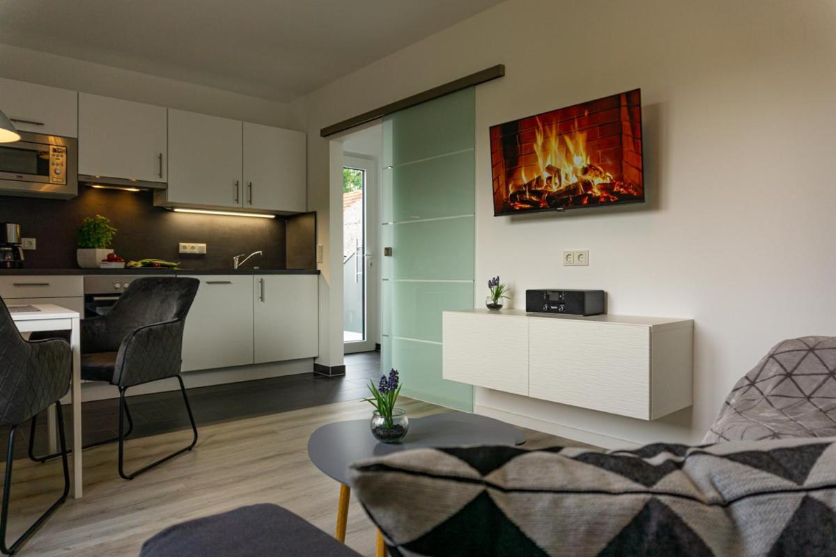 Ferienwohnung Dorfbrunnen Merzig Esterno foto