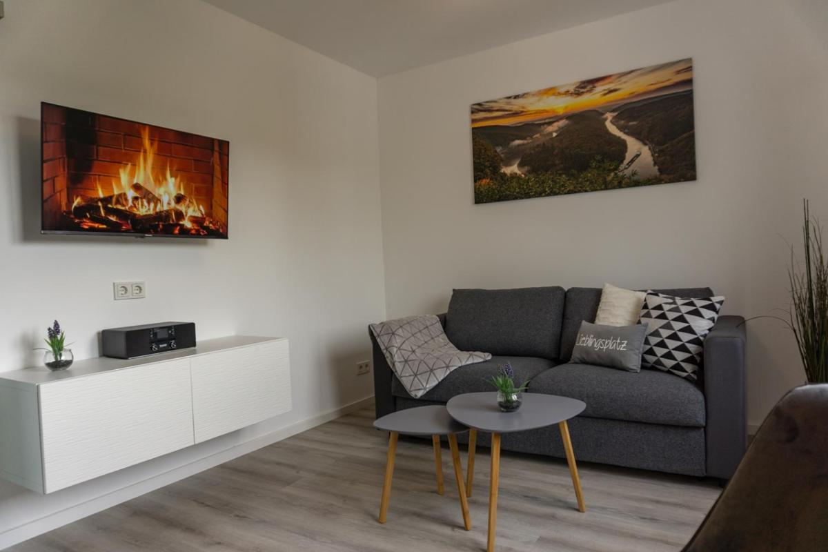 Ferienwohnung Dorfbrunnen Merzig Esterno foto