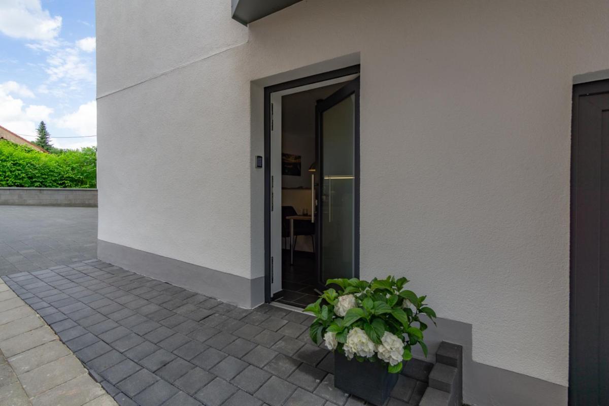 Ferienwohnung Dorfbrunnen Merzig Esterno foto