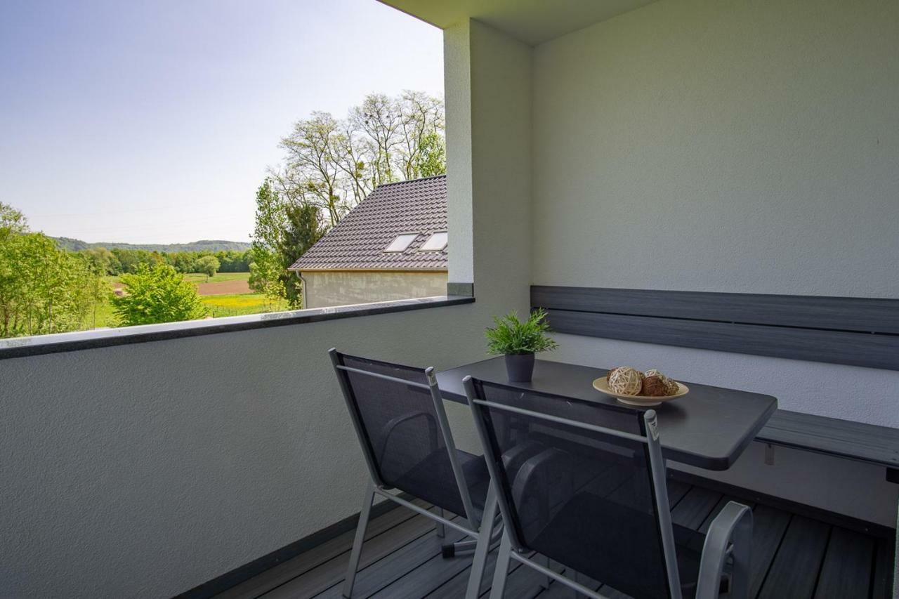 Ferienwohnung Dorfbrunnen Merzig Esterno foto